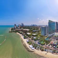 Отель Holiday Inn Pattaya пляж