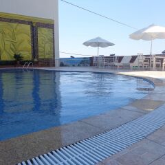 Muong Thanh Grand Nha Trang Hotel бассейн