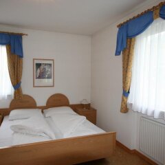 Отель Appartment Mühlrast Лачес сейф в номере