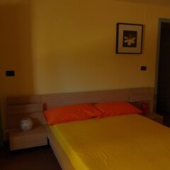 Отель B&B Stonehouse Криспьяно сейф в номере