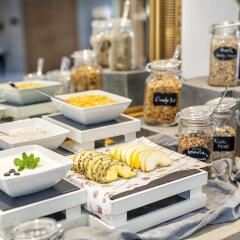 Hotel Indigo Düsseldorf - Victoriaplatz питание фото 2