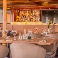 Fortuna Boat Hotel and Restaurant гостиничный бар фото 2