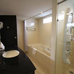 Отель Gm Suites Бангкок ванная фото 2