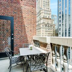 Отель Renaissance New York Hotel 57 США, Нью-Йорк - отзывы, цены и фото номеров - забронировать отель Renaissance New York Hotel 57 онлайн балкон