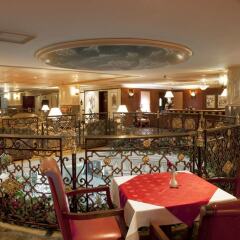 Landmark Plaza Hotel питание