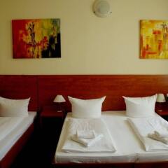 City Hotel am Kurfürstendamm комната для гостей фото 2