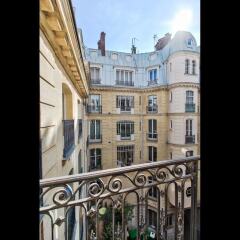 Отель Luminous Apt near Galerie Lafayette Париж балкон