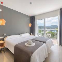 Hotel Playasol Cala Tarida комната для гостей фото 2