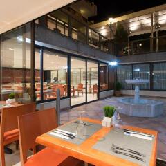 Отель INNSIDE by Meliá Palma Bosque интерьер отеля