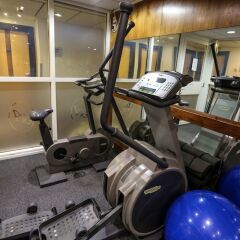 Arora Hotel Manchester фитнесс-зал фото 4