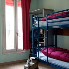 Отель Auberge Internationale des Jeunes комната для гостей фото 2