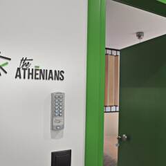 Апартаменты The Athenians Modern Apartments сауна
