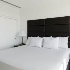 Отель Stay Alfred on 4th Street комната для гостей