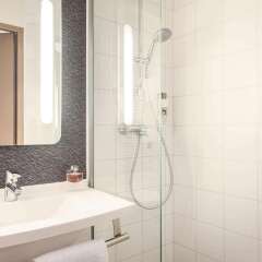Отель ibis Jerez de La Frontera Испания, Херес-де-ла-Фронтера - отзывы, цены и фото номеров - забронировать отель ibis Jerez de La Frontera онлайн ванная