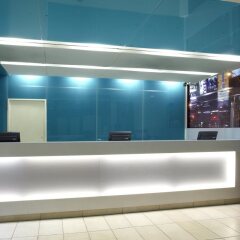 Отель Bond Place Hotel Канада, Торонто - 2 отзыва об отеле, цены и фото номеров - забронировать отель Bond Place Hotel онлайн интерьер отеля фото 3