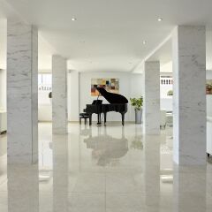 Las Arenas Hotel интерьер отеля