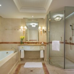 Crowne Plaza Qingdao Ocean Spring Resort in Qingdao, China from 89$, photos, reviews - zenhotels.com bathroom