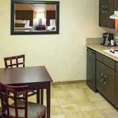 La Quinta Inn & Suites by Wyndham Portland NW in Portland, United States of America from 167$, photos, reviews - zenhotels.com