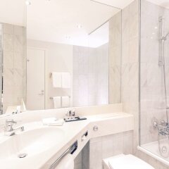 Отель Mercure Hotel Hannover Oldenburger Allee Германия, Ганновер - отзывы, цены и фото номеров - забронировать отель Mercure Hotel Hannover Oldenburger Allee онлайн ванная