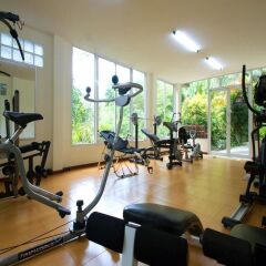 Отель Aonang Cliff View Resort фитнесс-зал
