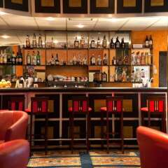 Hotel Holiday Zagreb гостиничный бар