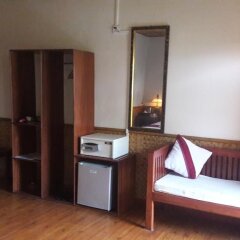 Отель Palace Nyaung Shwe Guest House Мьянма, Хехо - отзывы, цены и фото номеров - забронировать отель Palace Nyaung Shwe Guest House онлайн удобства в номере