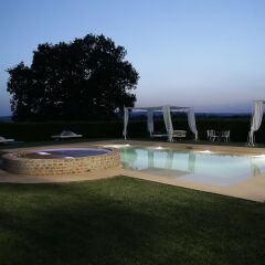 Отель Relais Montemaggiore Синалунга с домашними животными