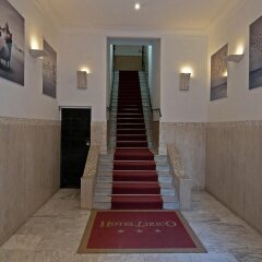 Hotel Lirico интерьер отеля