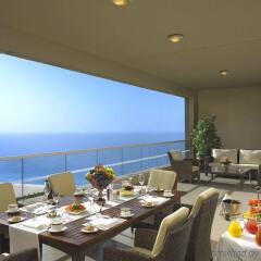 Отель Habtoor Grand Resort, Autograph Collection питание фото 2