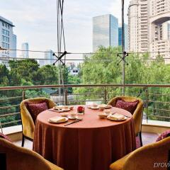 Отель Grand Millennium HongQiao Shanghai Китай, Шанхай - отзывы, цены и фото номеров - забронировать отель Grand Millennium HongQiao Shanghai онлайн балкон