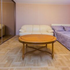 Гостиница Karmanitskij Apartments в Москве 1 отзыв об отеле, цены и фото номеров - забронировать гостиницу Karmanitskij Apartments онлайн Москва комната для гостей фото 2