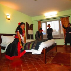 Отель Khwapa Chhen Restaurant and Guest House Непал, Бхактапур - отзывы, цены и фото номеров - забронировать отель Khwapa Chhen Restaurant and Guest House онлайн детские мероприятия