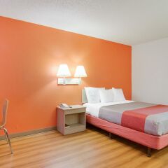Отель Motel 6 Tacoma, WA - South США, Такома - отзывы, цены и фото номеров - забронировать отель Motel 6 Tacoma, WA - South онлайн