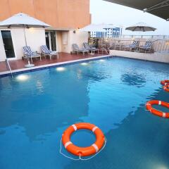 Al Hamra Hotel бассейн