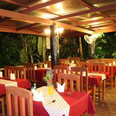 Отель Sunda Resort питание