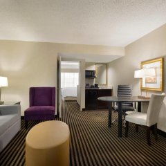 Embassy Suites by Hilton Piscataway Somerset in Piscataway, United States of America from 182$, photos, reviews - zenhotels.com guestroom photo 2