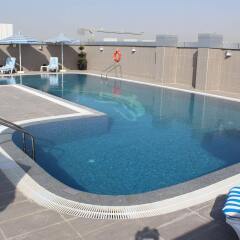 Al Diar Sawa Hotel Apartments бассейн фото 2