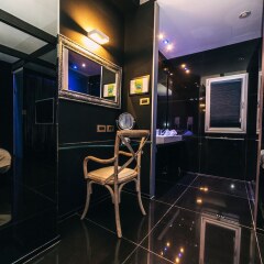 Templars Boutique Hotel Хайфа сейф в номере