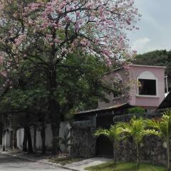 Отель Casa Colonial Bed And Breakfast Гондурас, Сан-Педро-Сула - отзывы, цены и фото номеров - забронировать отель Casa Colonial Bed And Breakfast онлайн парковка