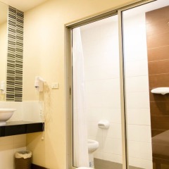 Отель Sleep Withinn Бангкок ванная