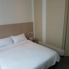Aqueen Hotel Lavender комната для гостей фото 2