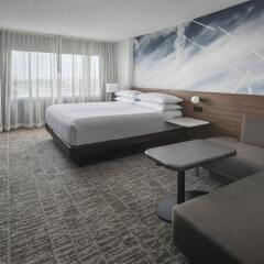 Отель Newark Liberty International Airport Marriott США, Ньюарк - отзывы, цены и фото номеров - забронировать отель Newark Liberty International Airport Marriott онлайн комната для гостей фото 3