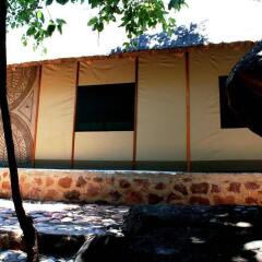 Отель Mashovhela Bush Lodge