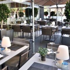 Отель Hilton Vienna бассейн