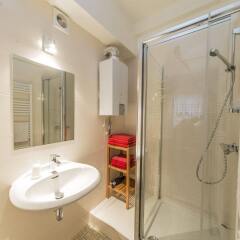 Отель RentByNight - Apartments Бельгия, Брюссель - отзывы, цены и фото номеров - забронировать отель RentByNight - Apartments онлайн ванная фото 2