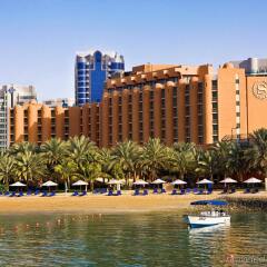 Sheraton Abu Dhabi Hotel & Resort пляж