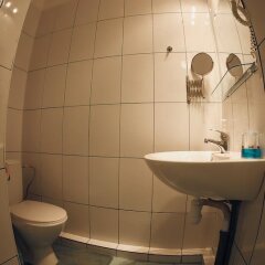 Гостиница Круиз в Пионерском отзывы, цены и фото номеров - забронировать гостиницу Круиз онлайн Пионерский ванная фото 2