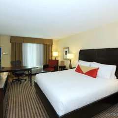 Hilton Garden Inn Columbia Northeast in Columbia, United States of America from 140$, photos, reviews - zenhotels.com guestroom