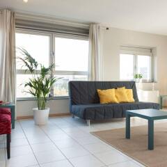 Апартаменты Arena Suite Apartment комната для гостей фото 3