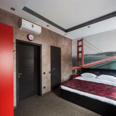 Hotel Kirpich сейф в номере
